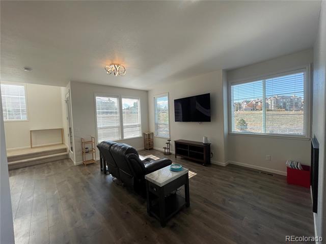 Building Photo - 1584 Castle Creek Cir