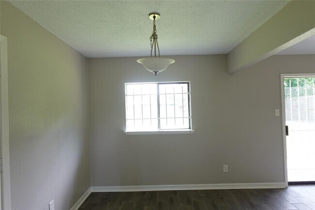 Building Photo - 7215 Haverton Dr