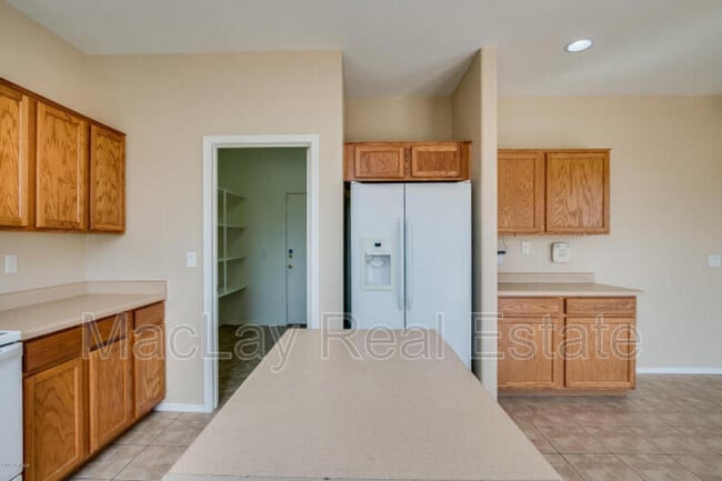 Building Photo - 6917 W St Charles Ave