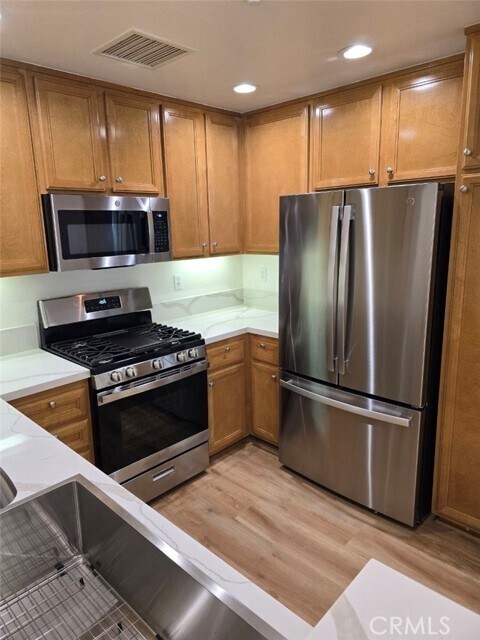 Building Photo - 48 Vermillion