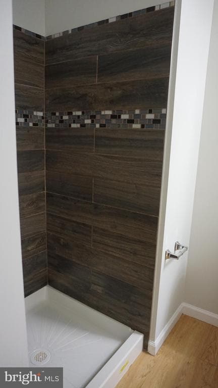 Building Photo - 6068 Laurel Wreath Way