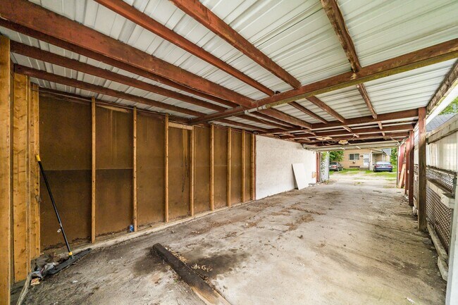 Car Port - 144 E Tompkins St