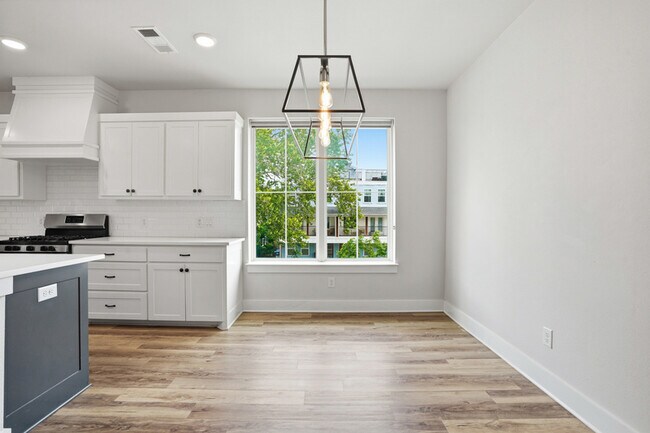 Building Photo - 3221 Forest Park Blvd
