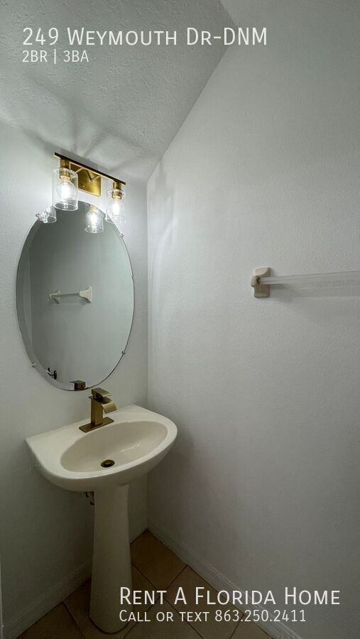 Building Photo - 249 Weymouth Dr