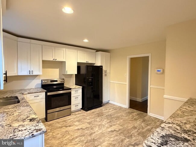 Building Photo - 1337 Pottstown Pike