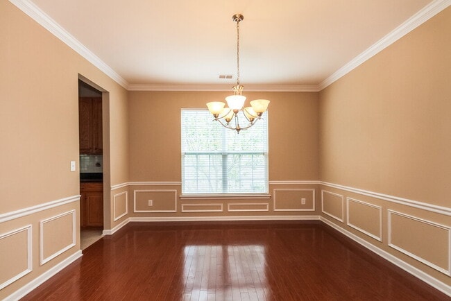 Building Photo - 6415 Colonial Garden Dr