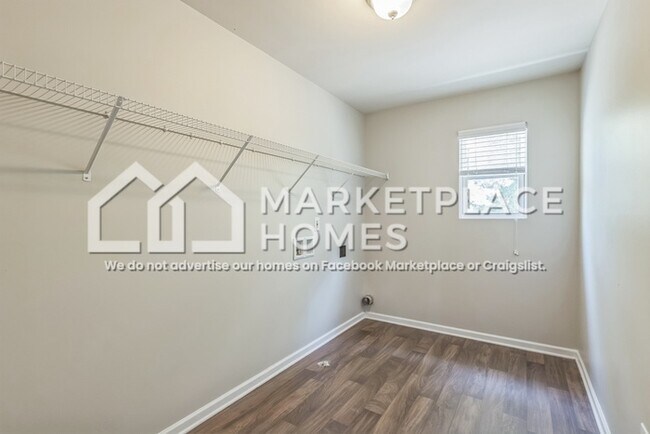 Building Photo - 11320 Joe Morrison Ln
