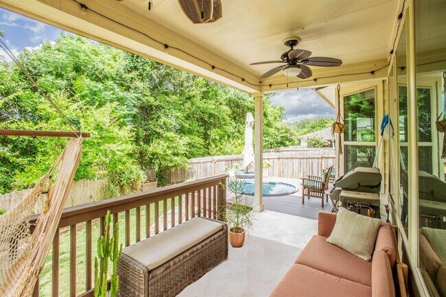 Building Photo - 309 Anacua Loop