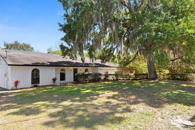 Primary Photo - 11218 Creek View Dr