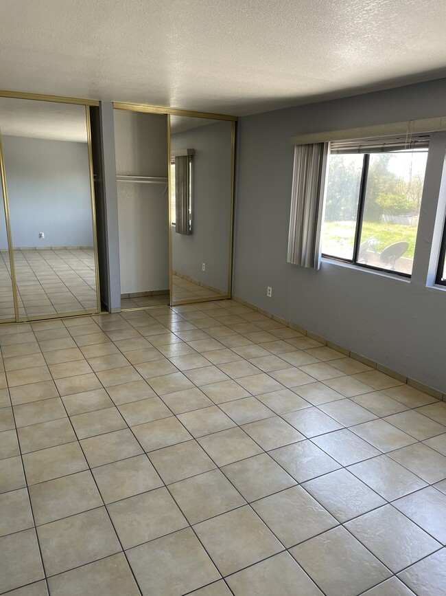 Building Photo - 9238 Citrus Ave