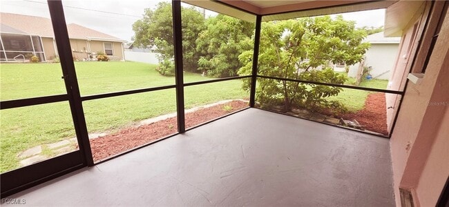 Building Photo - 930 SW 34th St