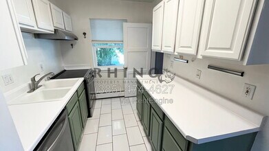Building Photo - 943 W Briarcliff Ave