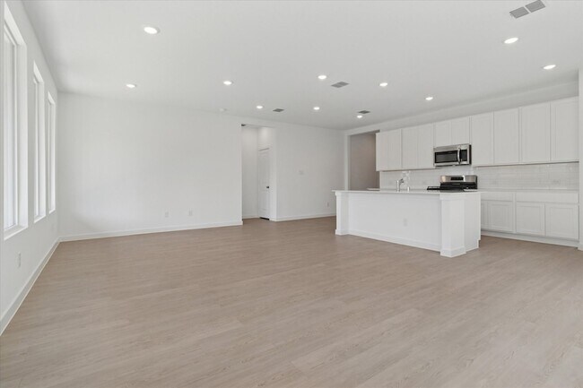 Building Photo - 1805 Alpine Larch Ln