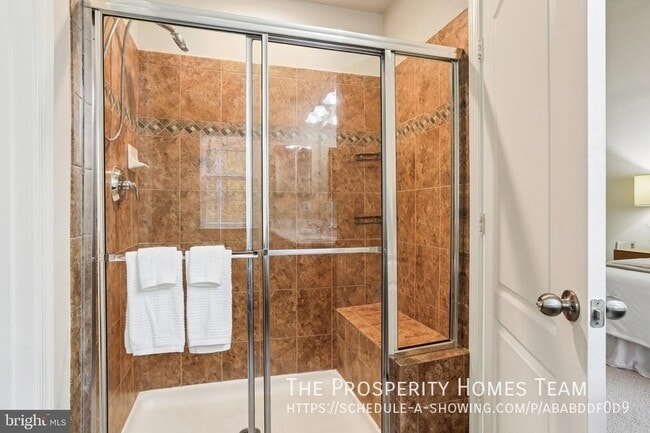 Building Photo - 9384 Rock Ripple Ln