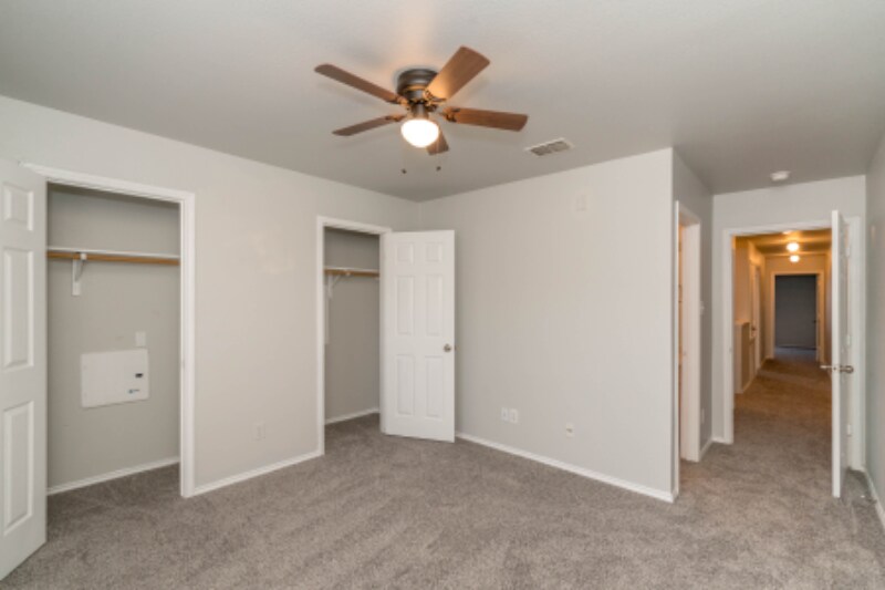 Building Photo - 10806 Mathom Landing