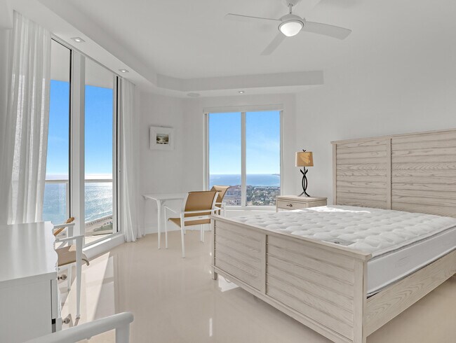 Building Photo - 2700 N Ocean Dr