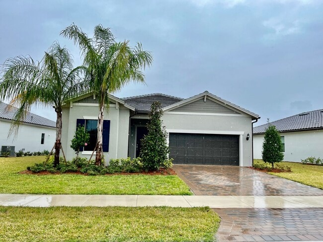 Building Photo - VERANDA GARDENS BRAND NEW HOME