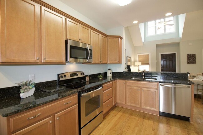 Building Photo - 45 Cypress Cir