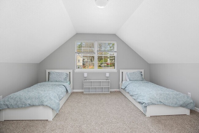 Building Photo - Spacious 3 bed 2 Bathroom House in Peace Haven Rd Winston-Salem