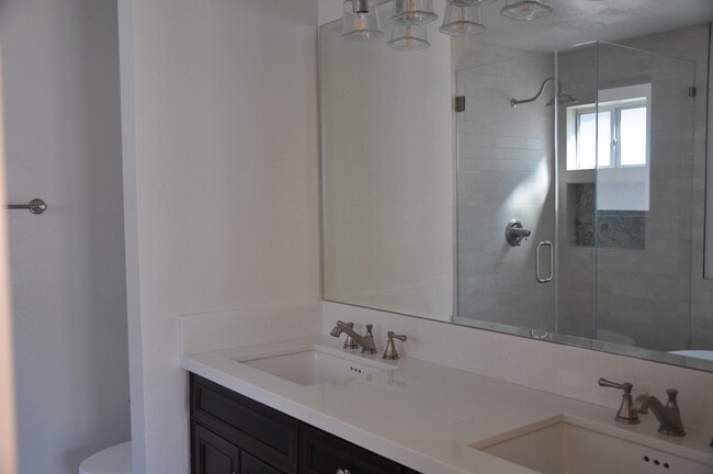 Primary Bathroom - 1713 Goodman Ave