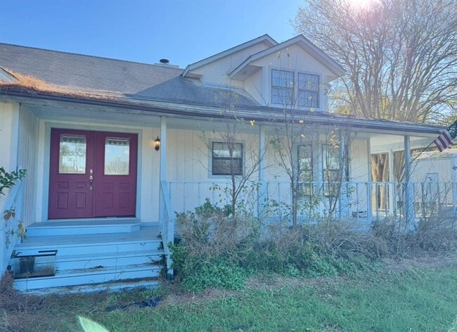 Building Photo - 233 FM 696