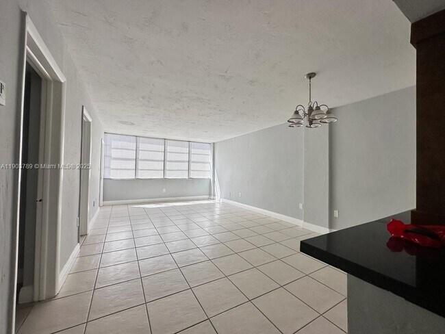 Building Photo - 2175 NE 170th St