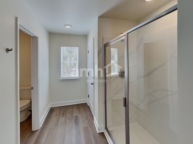 Building Photo - 3622 Creek View Cir