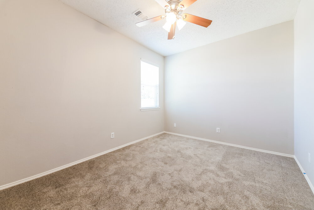 Building Photo - 2325 Wildwood Ln