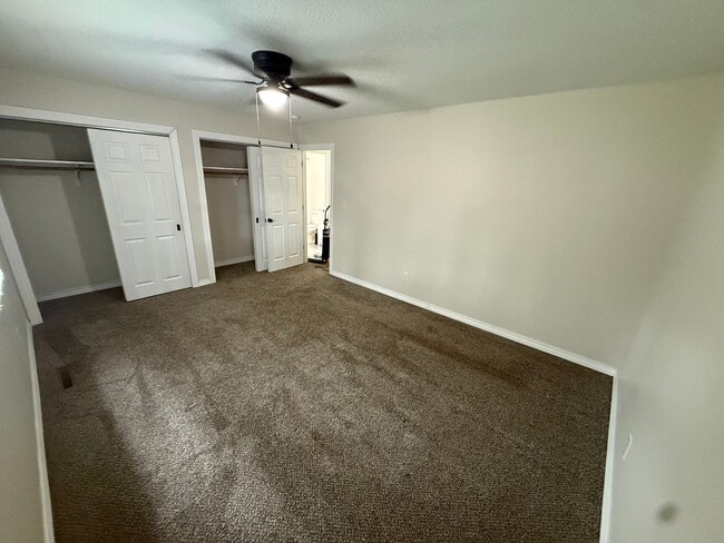 Building Photo - 4 Bed 2 Bath Springfield, MO