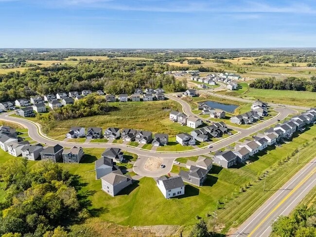 Building Photo - 6218 Tamarack Ln