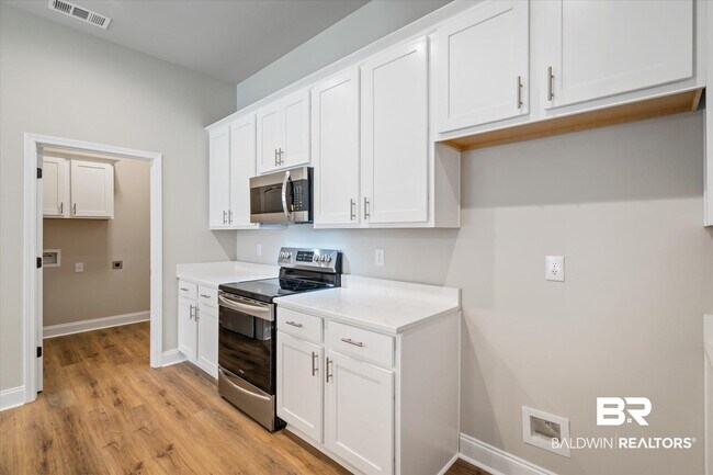 Building Photo - 950 Gibson Ct