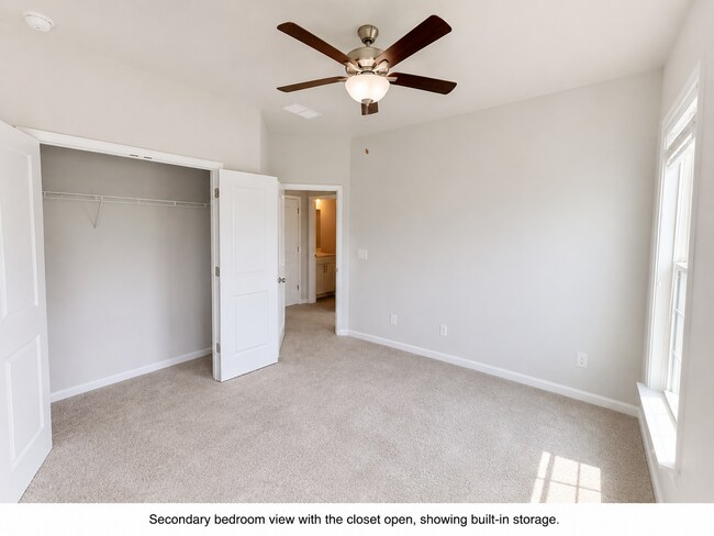 Building Photo - Like-New 3BR/3.5BA End-Unit Townhome in Buford – Near Suwanee Town Center and Mall of Georgia