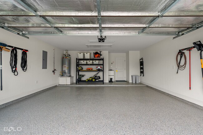 Building Photo - 304 Prien Lk Lp