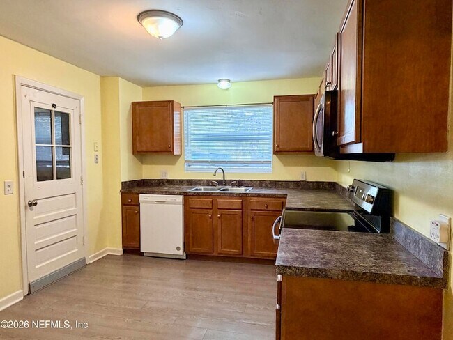 Building Photo - 4037 Conga St