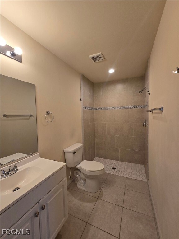 Building Photo - 906 SE 6th Ct