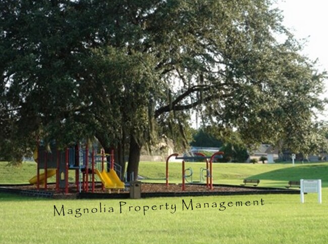 Building Photo - 7729 Indian Ridge Trail N