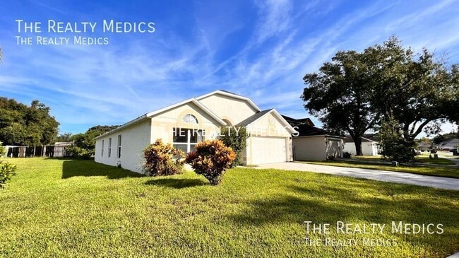 Building Photo - 14405 Lake Price Dr