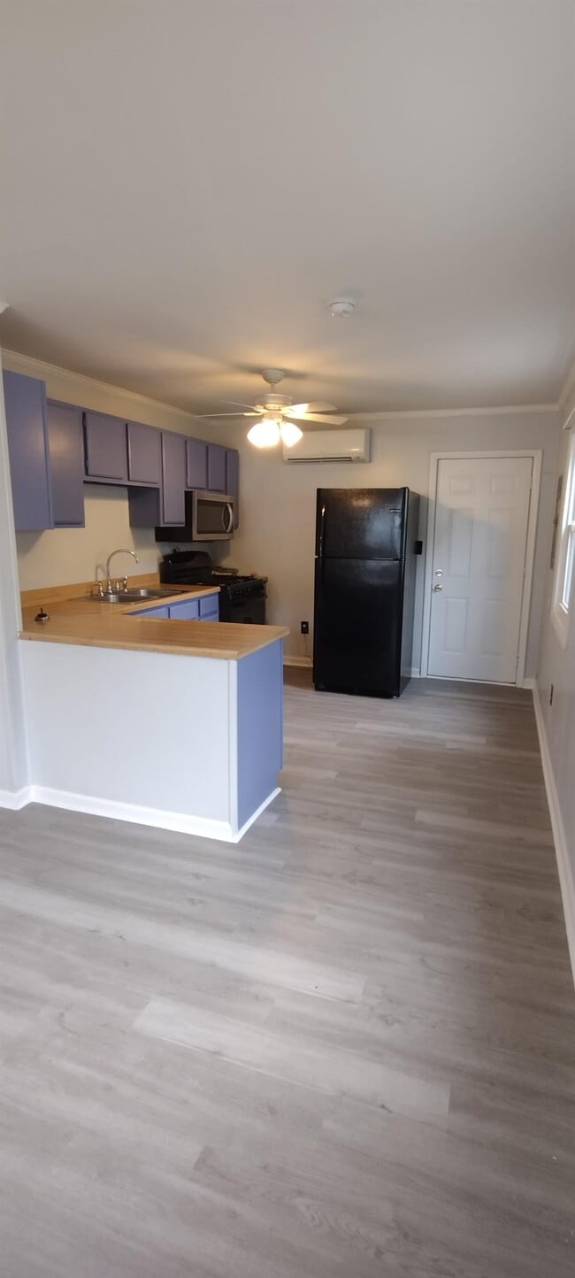 Building Photo - 1485 Morgan Dr