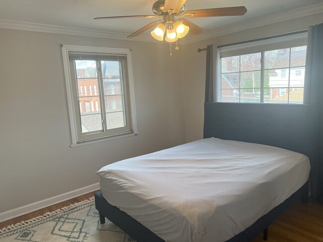 Building Photo - 1738 E Broad St