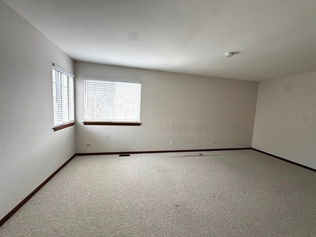 Building Photo - 165 Winchester Dr