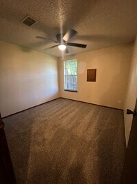 Building Photo - 2901 SW 82nd St