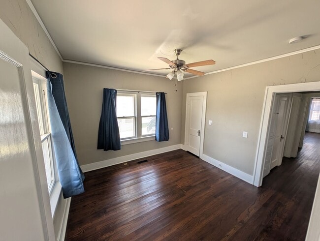 Building Photo - Perfect home directly across from TU!!