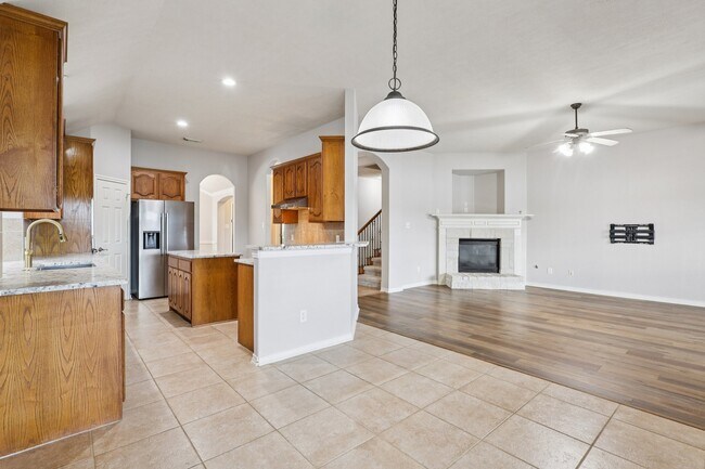 Building Photo - 10206 Pine Flats Dr