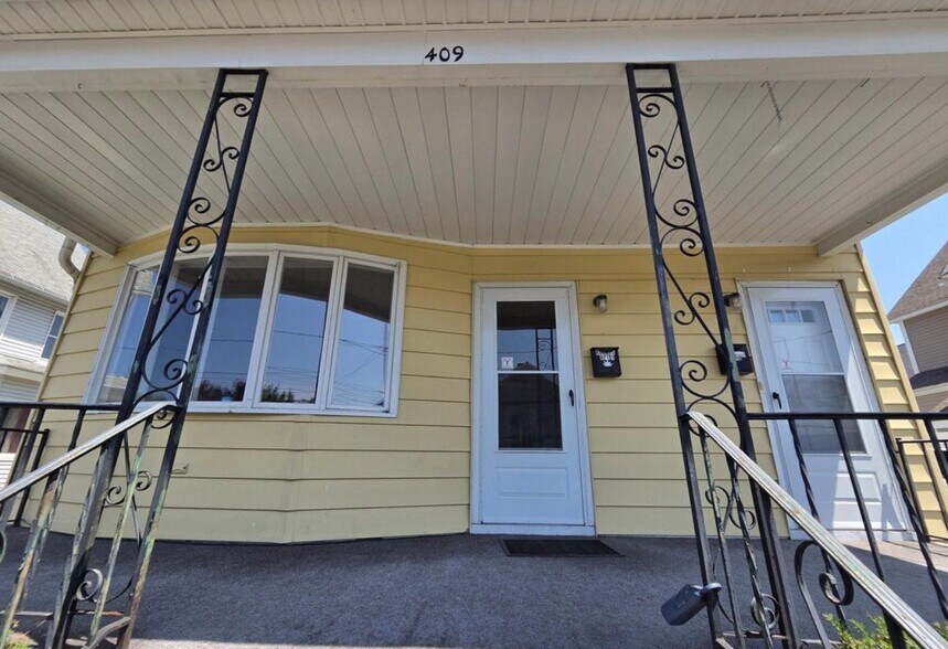 Building Photo - 409 Butler St