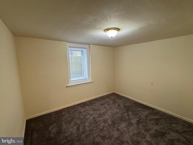 Building Photo - 6121 Quebec Pl