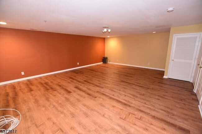 Building Photo - 101 Boulder Ridge