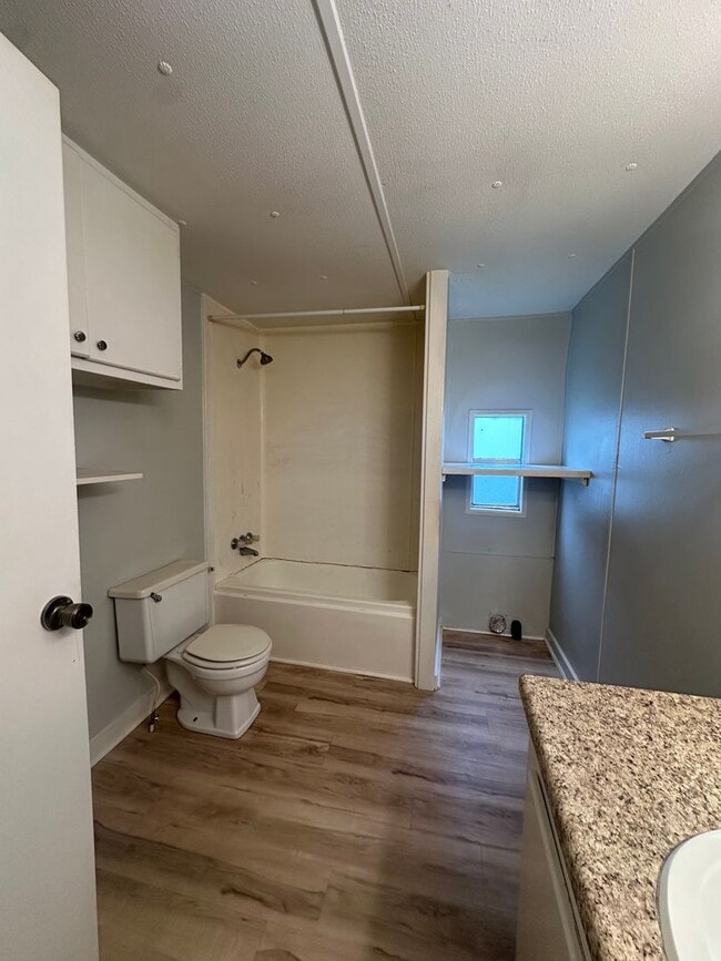 Building Photo - Newly Updated 2Bed/1Bath Mobile Home in Richlands - Close to Camp Lejuene
