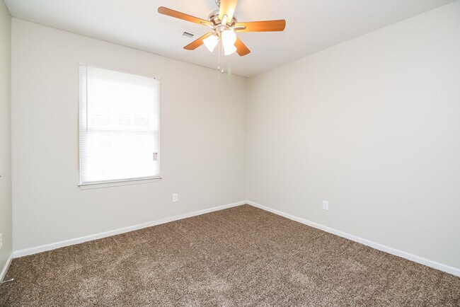 Building Photo - 2804 Patio Pl