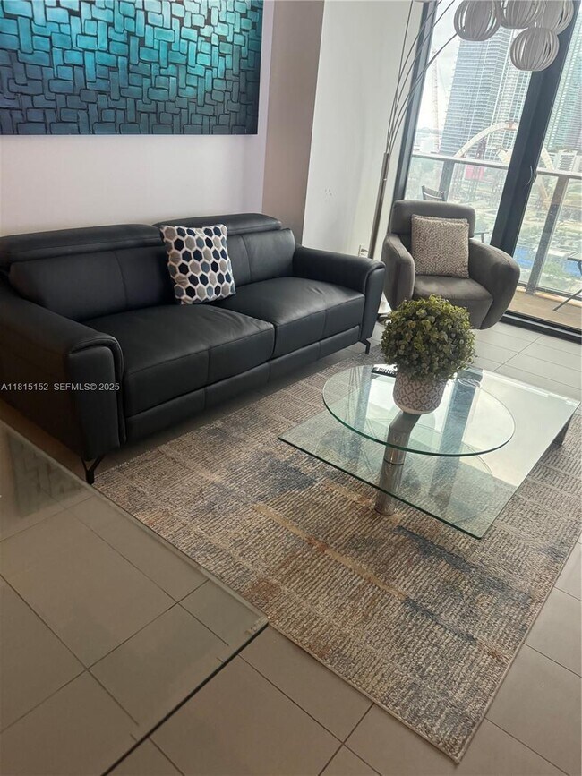 Building Photo - 1600 NE 1st Ave