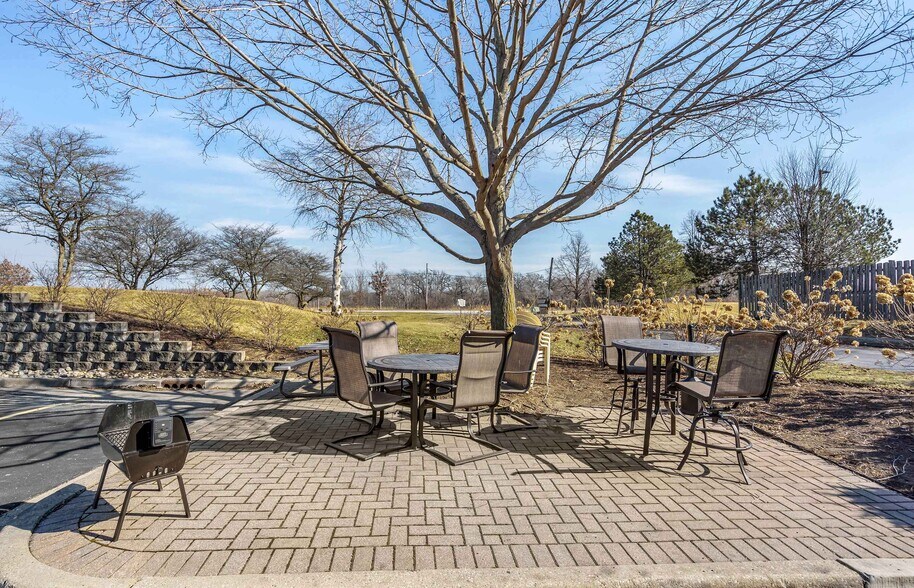 Building Photo - Furnished Studio-Chicago - Vernon Hills - ...